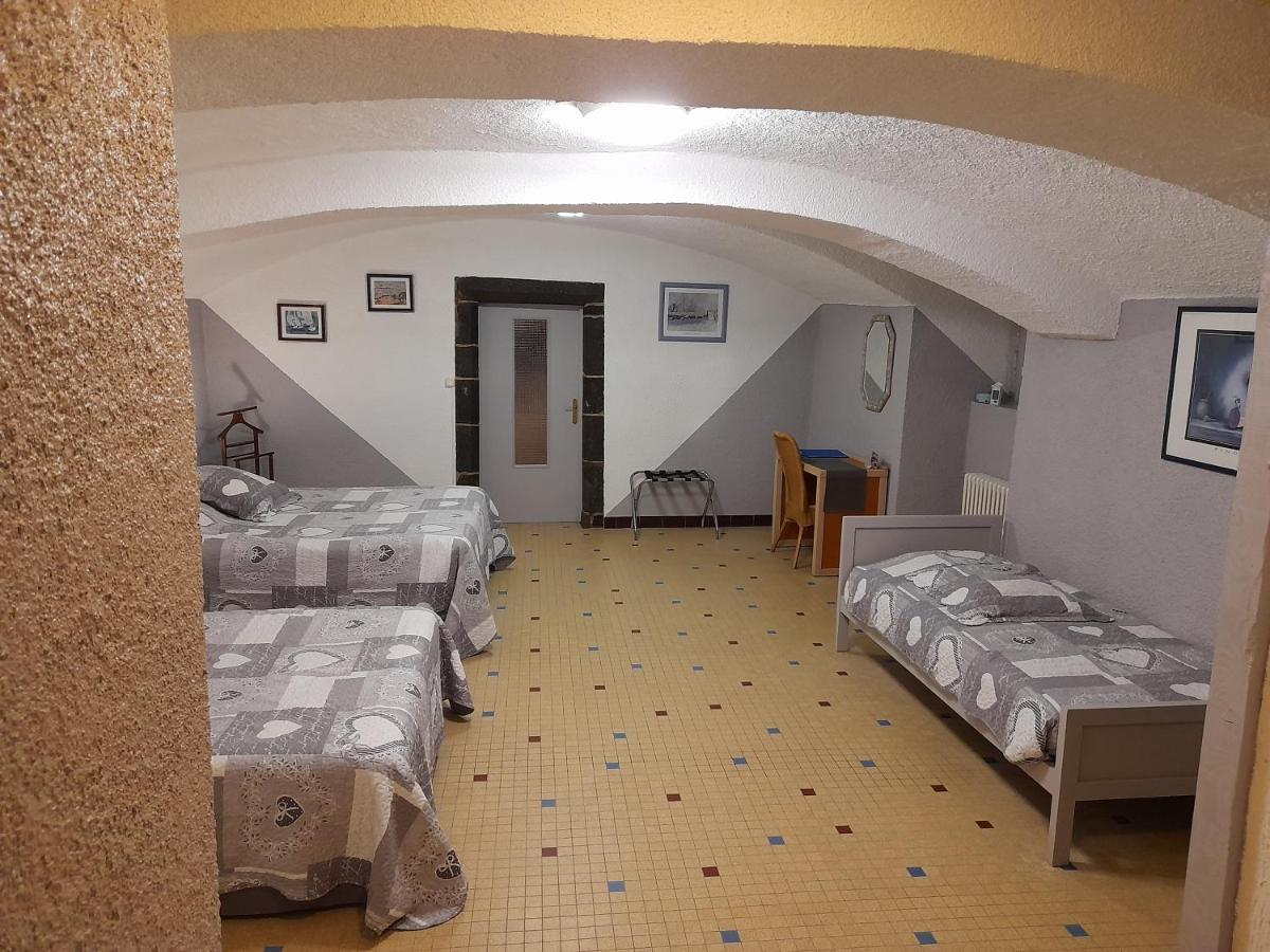 Leclosdipontine L'Ecole Des Demoiselles Pontgibaud Bagian luar foto