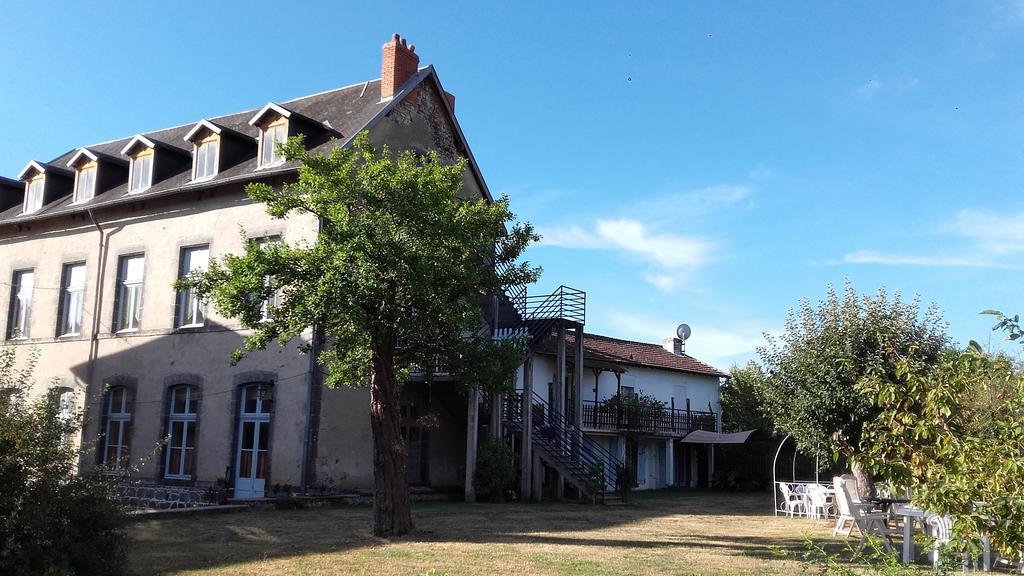 Leclosdipontine L'Ecole Des Demoiselles Pontgibaud Bagian luar foto