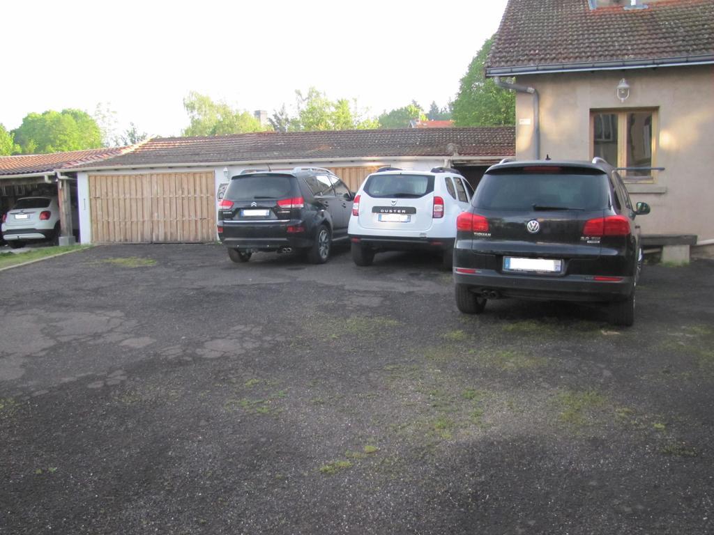 Leclosdipontine L'Ecole Des Demoiselles Pontgibaud Bagian luar foto