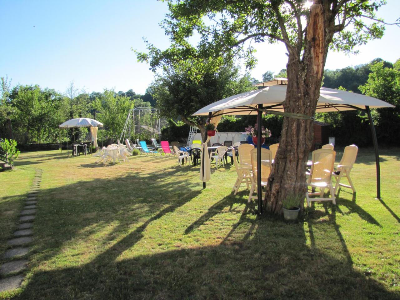 Leclosdipontine L'Ecole Des Demoiselles Pontgibaud Bagian luar foto