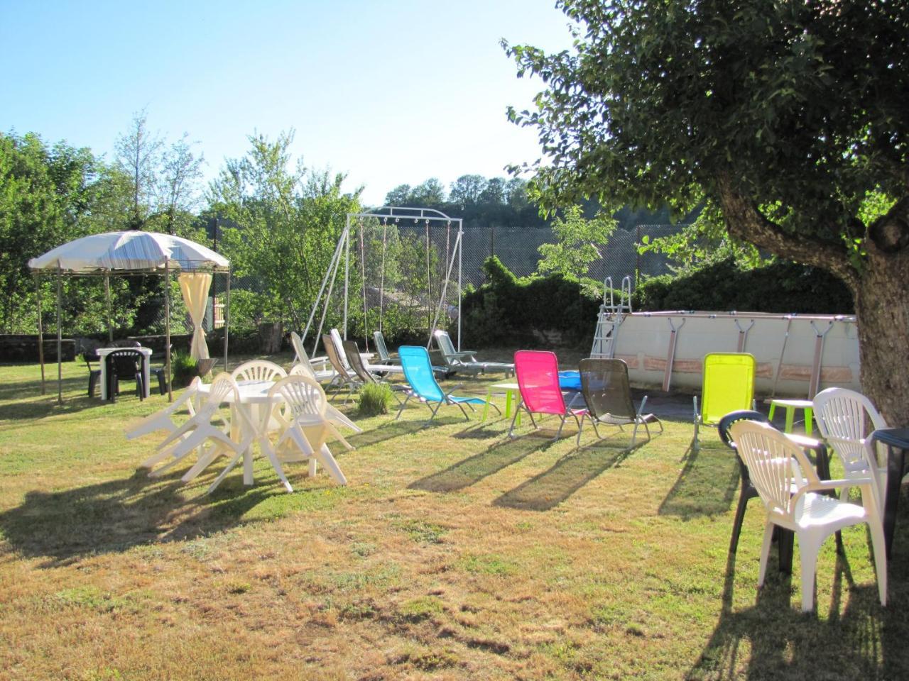 Leclosdipontine L'Ecole Des Demoiselles Pontgibaud Bagian luar foto